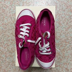 PRICE DROP !! Coach women’s Fuchsia sneakers